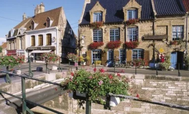 Escapade à vélo entre Lille et la mer du Nord - Bergues - Agence de voyages à vélo dans les Hauts-de-France - cyclo aventure